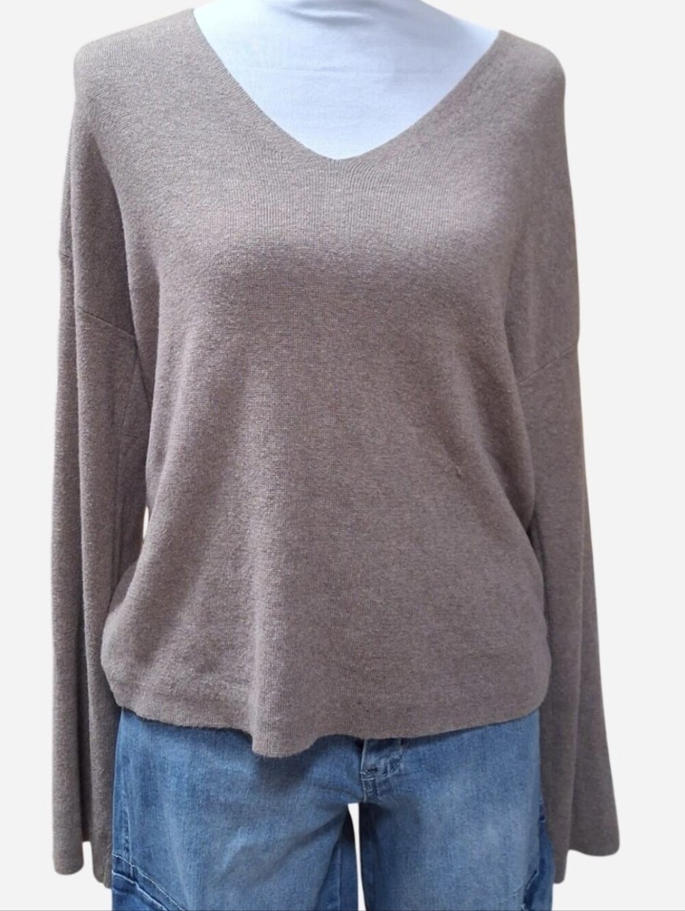 Old Navy Elevated Comfort Bell-Sleeve V-Neck Sweater - Mushroom Brown XS